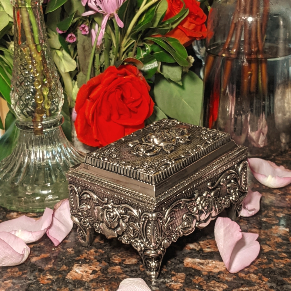 Trinket box